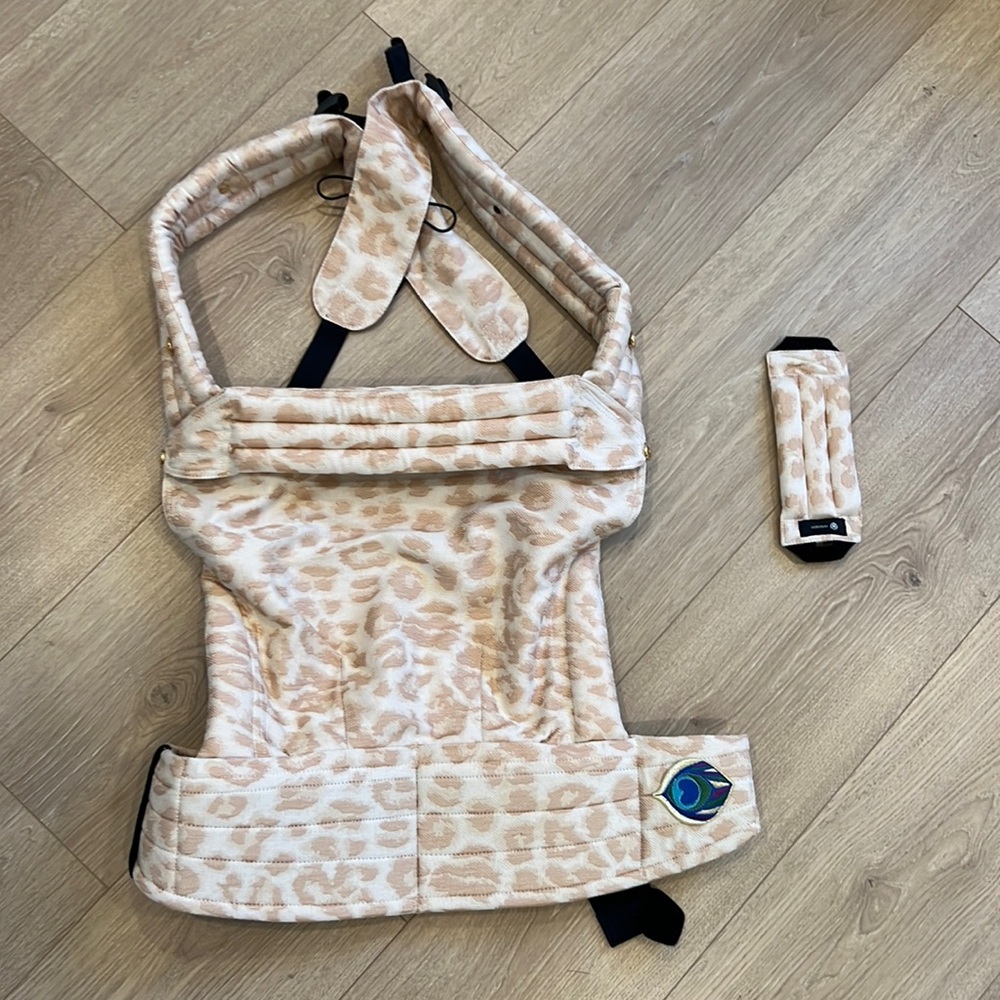 Antipoppe Baby Carrier - Brand new in box